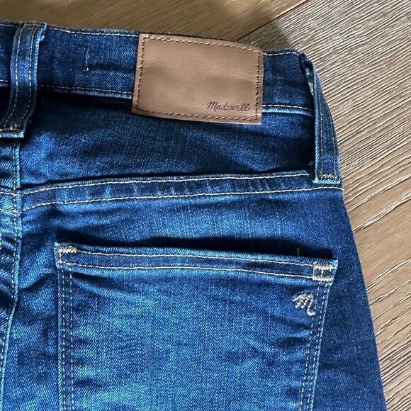 Madewell 9" Mid-Rise Skinny Jeans in Hayes Wash: Button-Front Edition - Picture 12 of 13